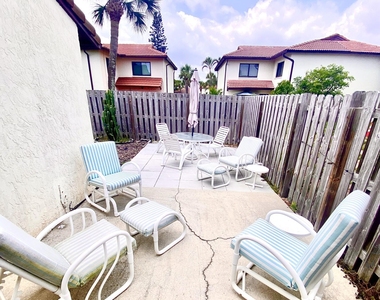 3230 Beach View Way - Photo Thumbnail 17