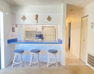 3230 Beach View Way - Photo Thumbnail 5