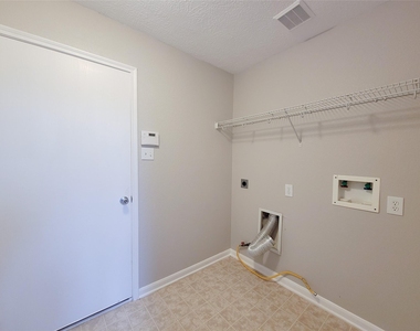 20759 Cypress Crescent Lane Lane - Photo Thumbnail 16