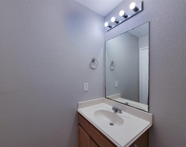 20759 Cypress Crescent Lane Lane - Photo Thumbnail 27