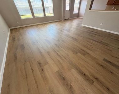 20759 Cypress Crescent Lane Lane - Photo Thumbnail 6