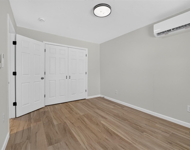 908 1/2 Jewett Street - Photo Thumbnail 10