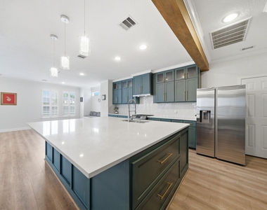 1413 Whispering Pines Drive - Photo Thumbnail 4