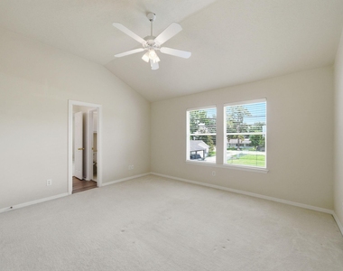 1413 Whispering Pines Drive - Photo Thumbnail 17