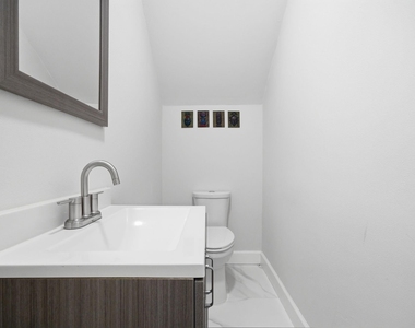 1413 Whispering Pines Drive - Photo Thumbnail 12