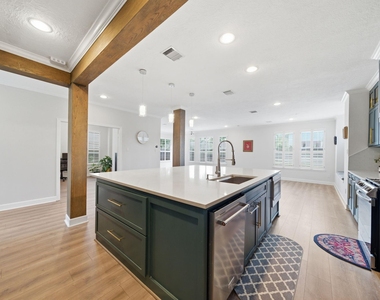 1413 Whispering Pines Drive - Photo Thumbnail 5