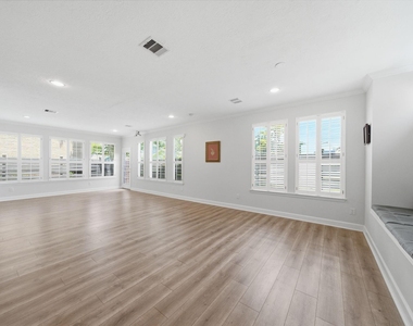 1413 Whispering Pines Drive - Photo Thumbnail 8