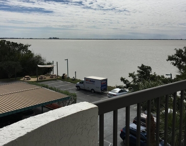 300 Columbia Drive - Photo Thumbnail 17
