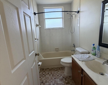 2900 Pebble Creek Street - Photo Thumbnail 24