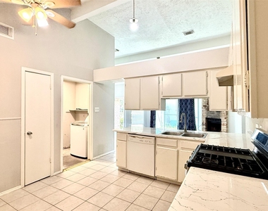 12215 Westlock Drive - Photo Thumbnail 5