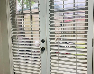 4314 Gano Street - Photo Thumbnail 3