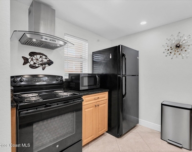 12760 Indian Rocks Road - Photo Thumbnail 2