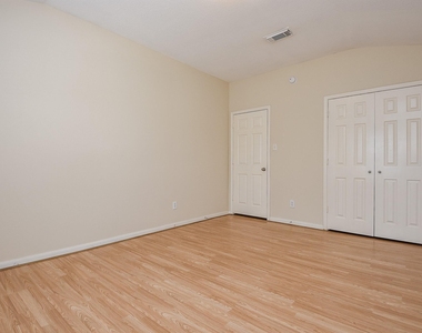 23527 Maple View Drive - Photo Thumbnail 18