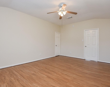 23527 Maple View Drive - Photo Thumbnail 17