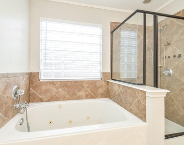 16406 Star Canyon Court - Photo Thumbnail 19