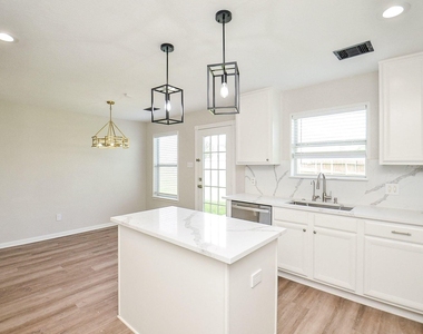 16406 Star Canyon Court - Photo Thumbnail 14
