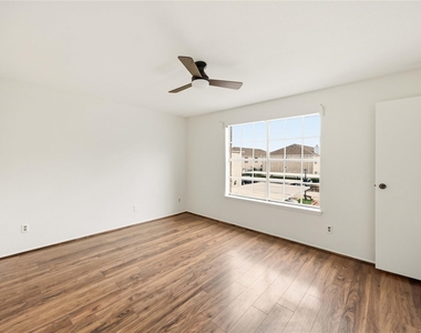 7589 Cambridge Street - Photo Thumbnail 16