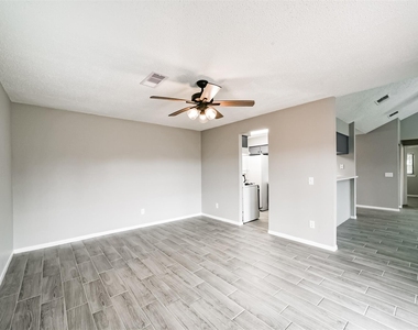 1613 Brook Meadow Drive - Photo Thumbnail 9
