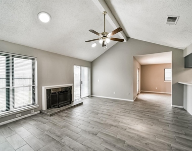 1613 Brook Meadow Drive - Photo Thumbnail 2