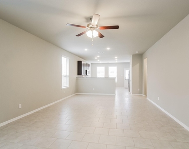 25726 Northpark Palm Drive - Photo Thumbnail 2