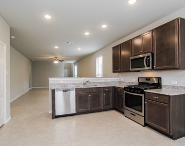 25726 Northpark Palm Drive - Photo Thumbnail 4