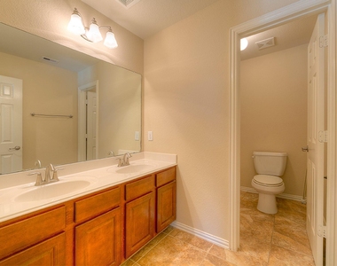 10 Quillwood Place - Photo Thumbnail 20