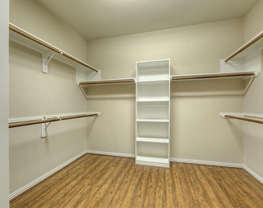 10 Quillwood Place - Photo Thumbnail 17