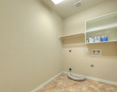 10 Quillwood Place - Photo Thumbnail 7