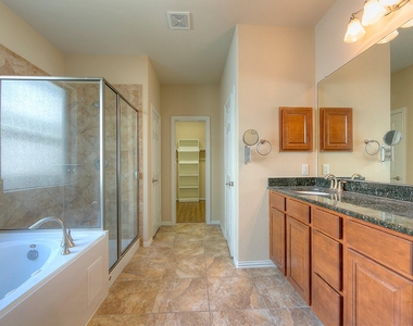10 Quillwood Place - Photo Thumbnail 14