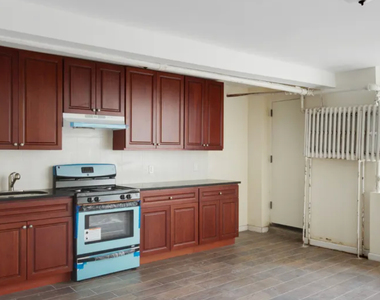 Longfellow Avenue - Photo Thumbnail 7