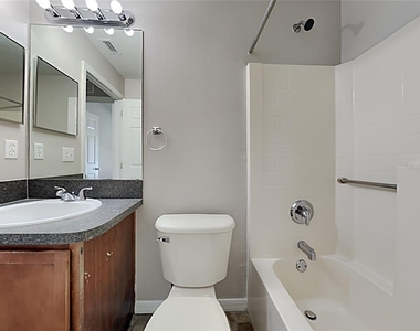 405 Danube Way - Photo Thumbnail 19