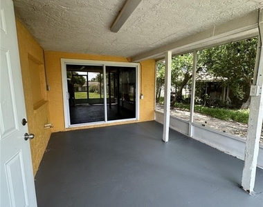 8414 Clover Hill Loop - Photo Thumbnail 14