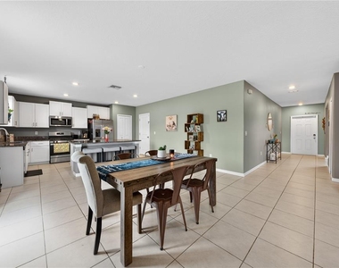 10291 Shady Preserve Drive - Photo Thumbnail 4