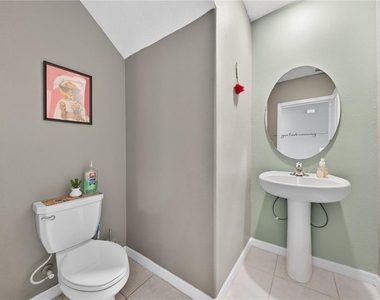 10291 Shady Preserve Drive - Photo Thumbnail 18