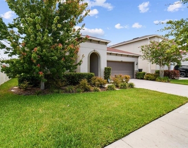 10606 Laguna Plains Drive - Photo Thumbnail 2