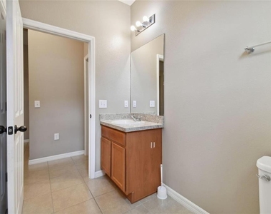10606 Laguna Plains Drive - Photo Thumbnail 13