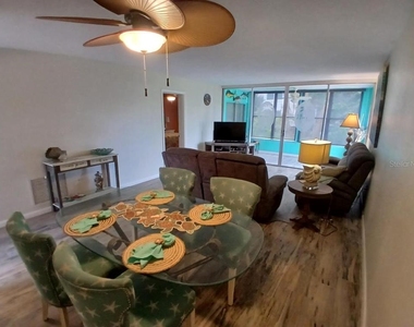 10350 Imperial Point Drive W - Photo Thumbnail 24