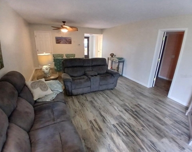 10350 Imperial Point Drive W - Photo Thumbnail 27