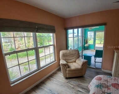 10350 Imperial Point Drive W - Photo Thumbnail 11