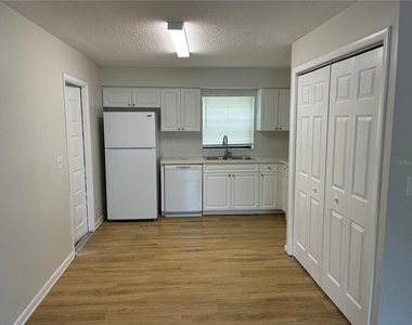 5101 S Clarice Court - Photo Thumbnail 3