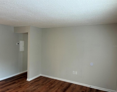 5101 S Clarice Court - Photo Thumbnail 2