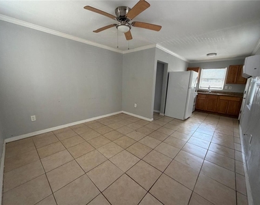 1016 Vine Ave Avenue - Photo Thumbnail 2