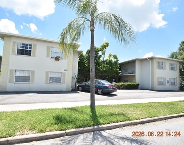 304 Danube Avenue - Photo Thumbnail 1