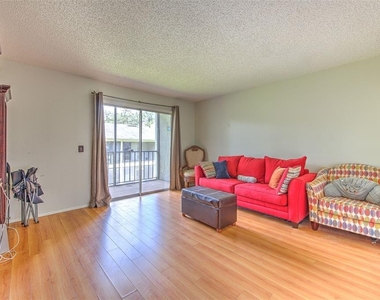 14454 Reuter Strasse Circle - Photo Thumbnail 10