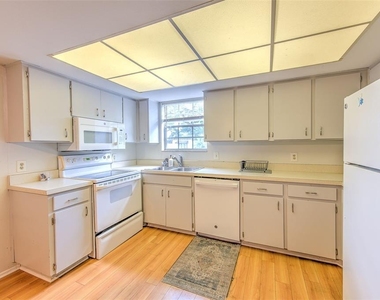14454 Reuter Strasse Circle - Photo Thumbnail 6
