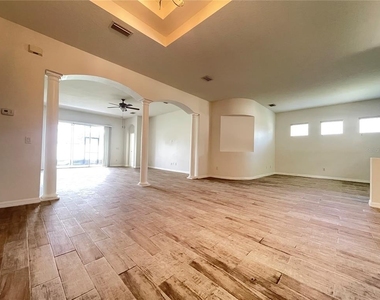 9322 Mangrove Court - Photo Thumbnail 6
