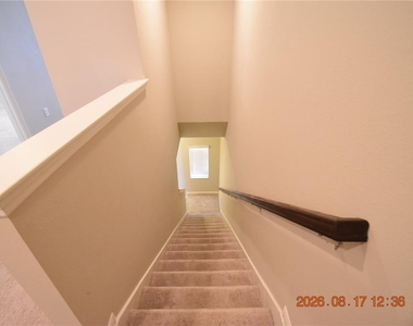 7031 Woodchase Glen Drive - Photo Thumbnail 14