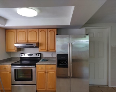 5620 Andrea Drive - Photo Thumbnail 3