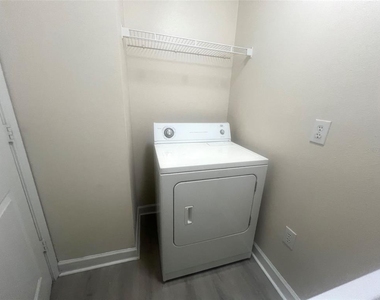 18335 Bridle Club Drive - Photo Thumbnail 6