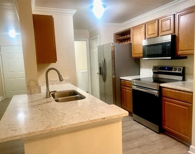 18335 Bridle Club Drive - Photo Thumbnail 1